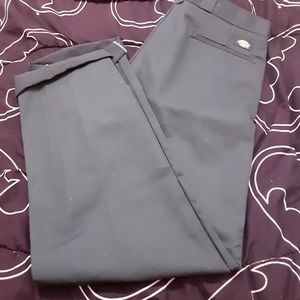 Never worn Dickies Olive green pants (no tag but never worn) size 36X34